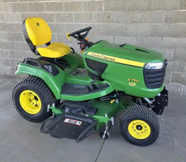 Gallery image 2 for 2024 John Deere X750 Lawn Tractor