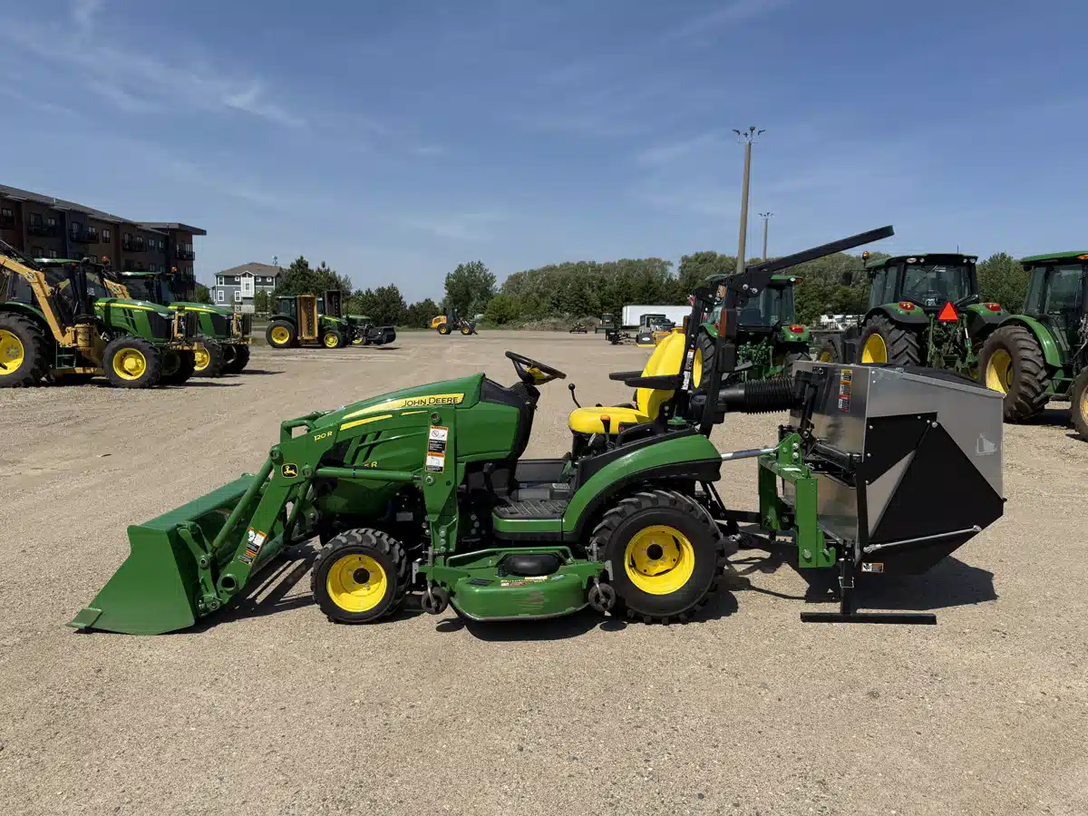 Gallery image 1 for 2018 John Deere 1025R Tractor