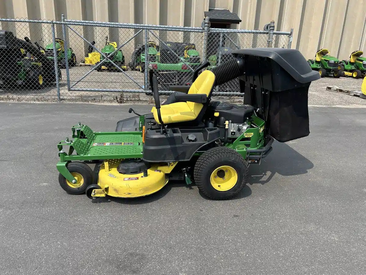 Gallery image 1 for 2017 John Deere Z345M Mower - Zero Turn