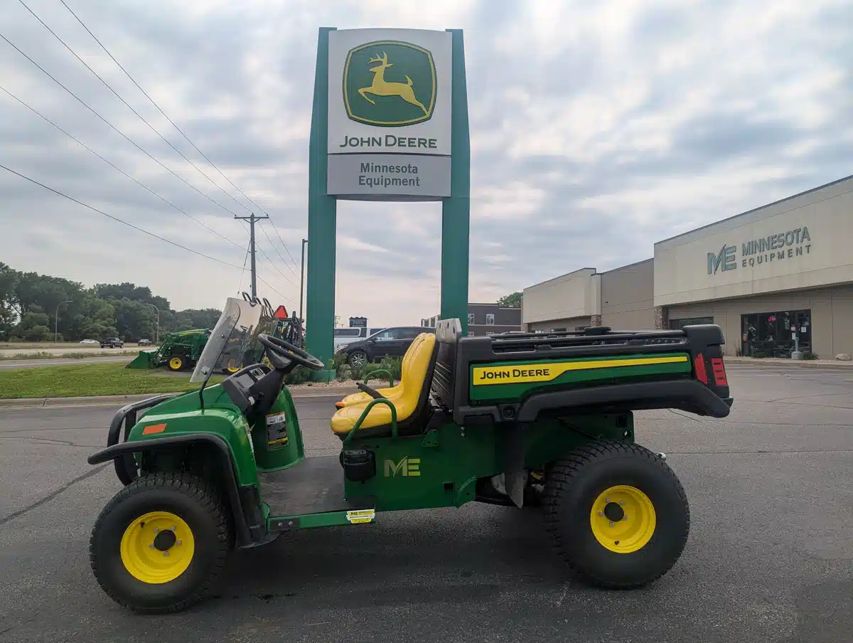 Gallery image 1 for 2025 John Deere 4X2 GATOR ATV