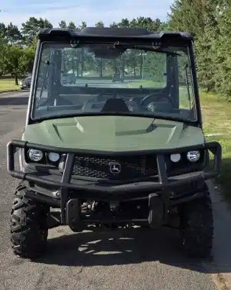 Photo de la Galerie 2 pour 2023 John Deere XUV 835M Véhicule utilitaire