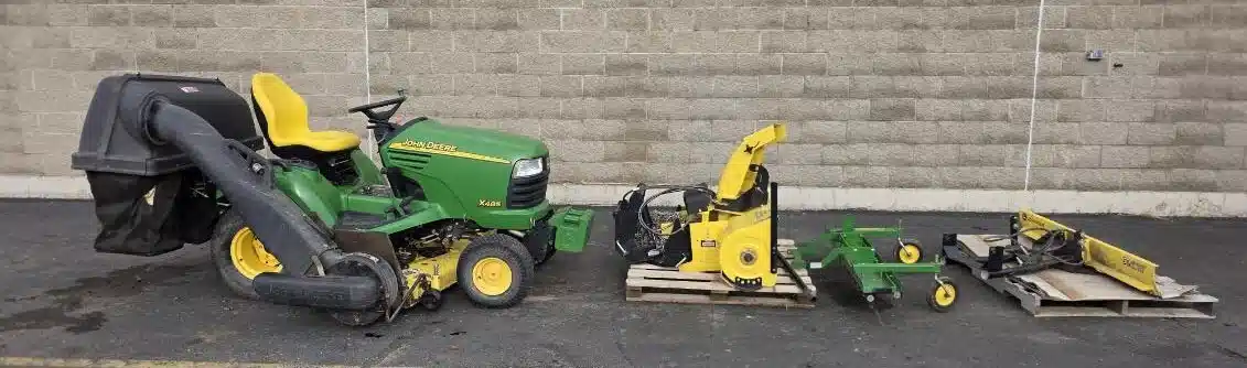 Photo de la Galerie 2 pour 2003 John Deere X485 Tracteur à pelouse