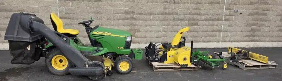 Photo de la Galerie 1 pour 2003 John Deere X485 Tracteur à pelouse