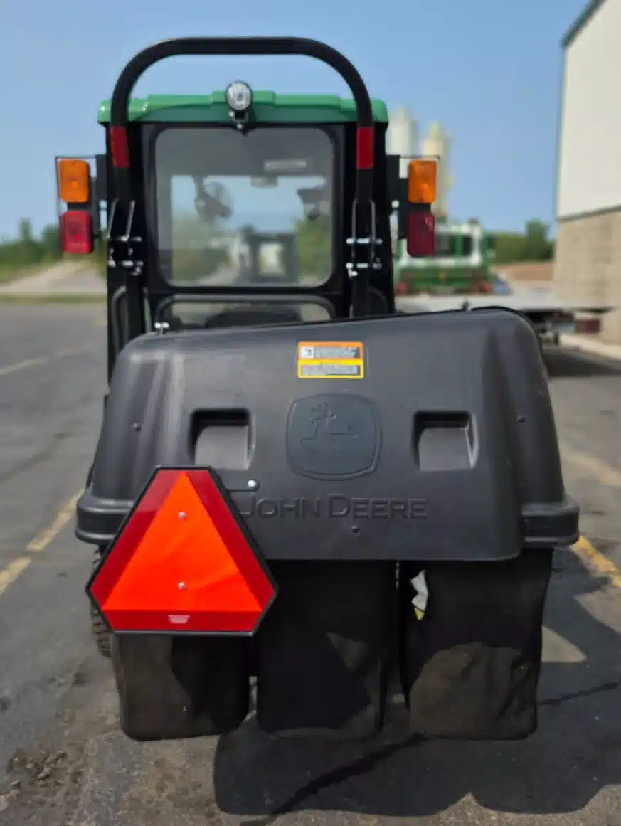 Photo de la Galerie 2 pour 2014 John Deere 1025R Tracteur