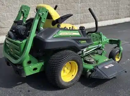 Gallery image 2 for 2017 John Deere Z930M Mower - Zero Turn