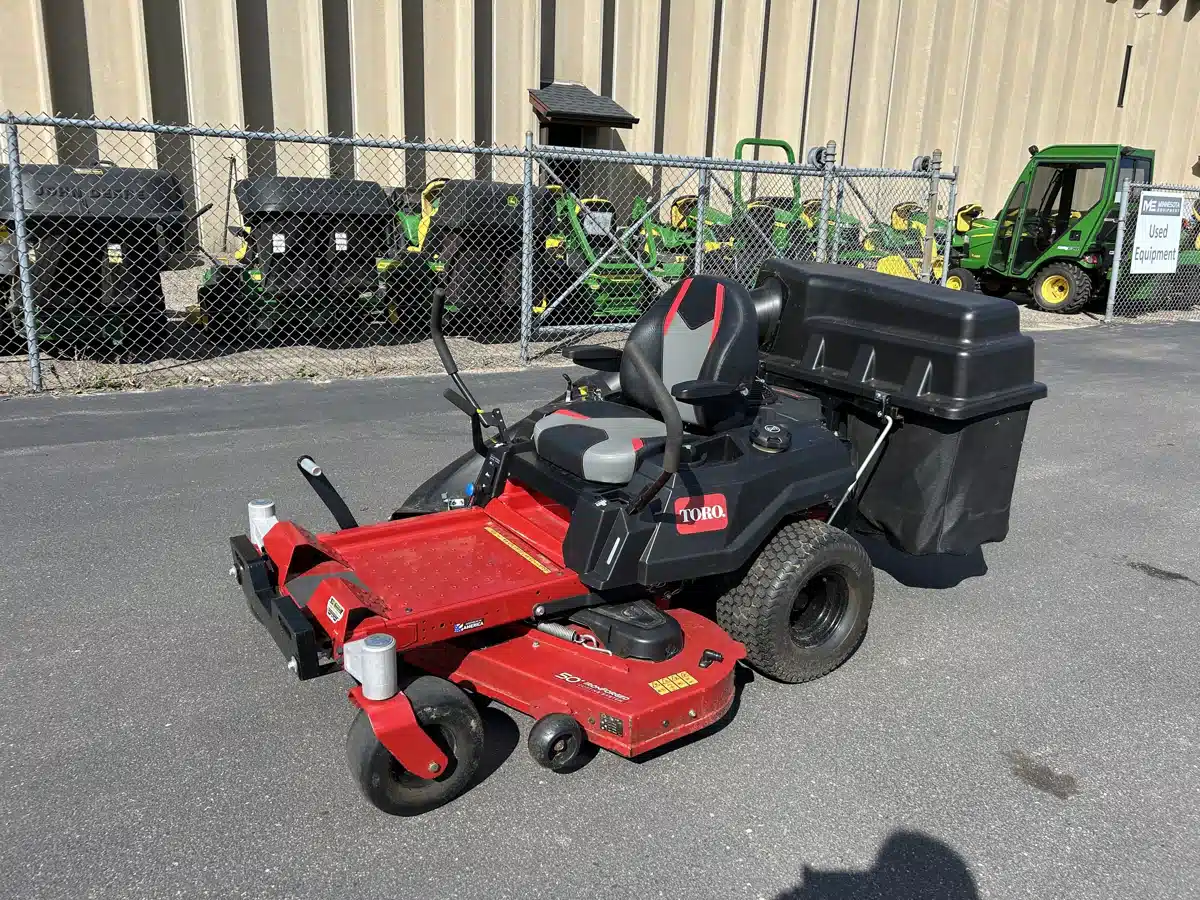 Photo de la Galerie 2 pour 2022 Toro TIMECUTTER 75750 Tondeuse à rayon de braquage zéro