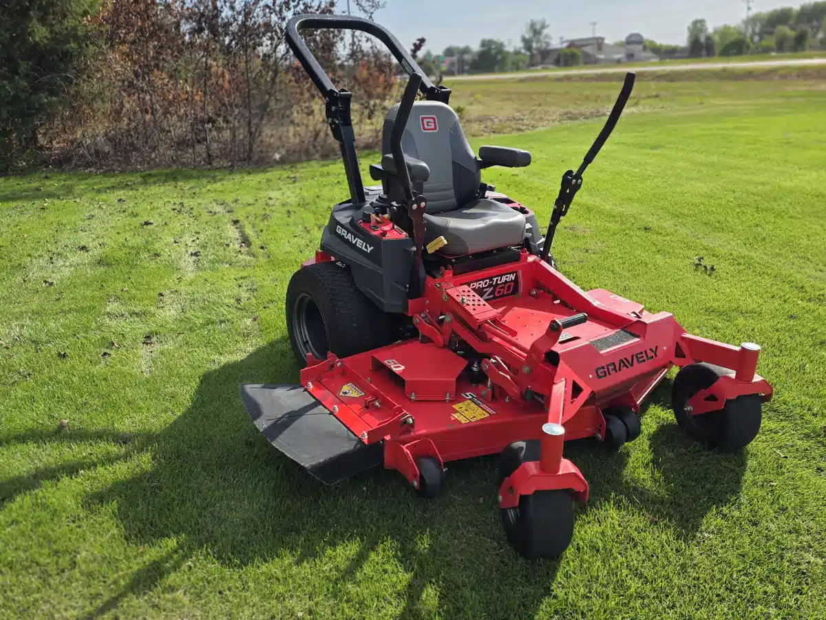 Gallery image 1 for 2019 Gravely 991190 Mower - Zero Turn