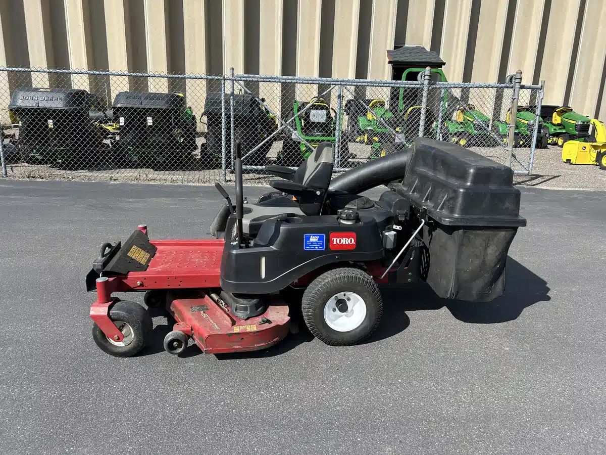 Photo de la Galerie 1 pour 2019 Toro TIMECUTTER MX5000 Tondeuse à rayon de braquage zéro