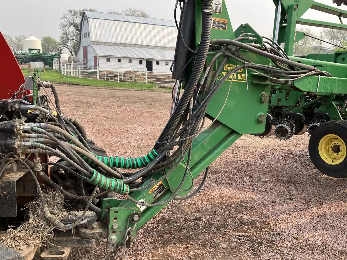 Gallery image 2 for Used 2009 John Deere DB60 Planter