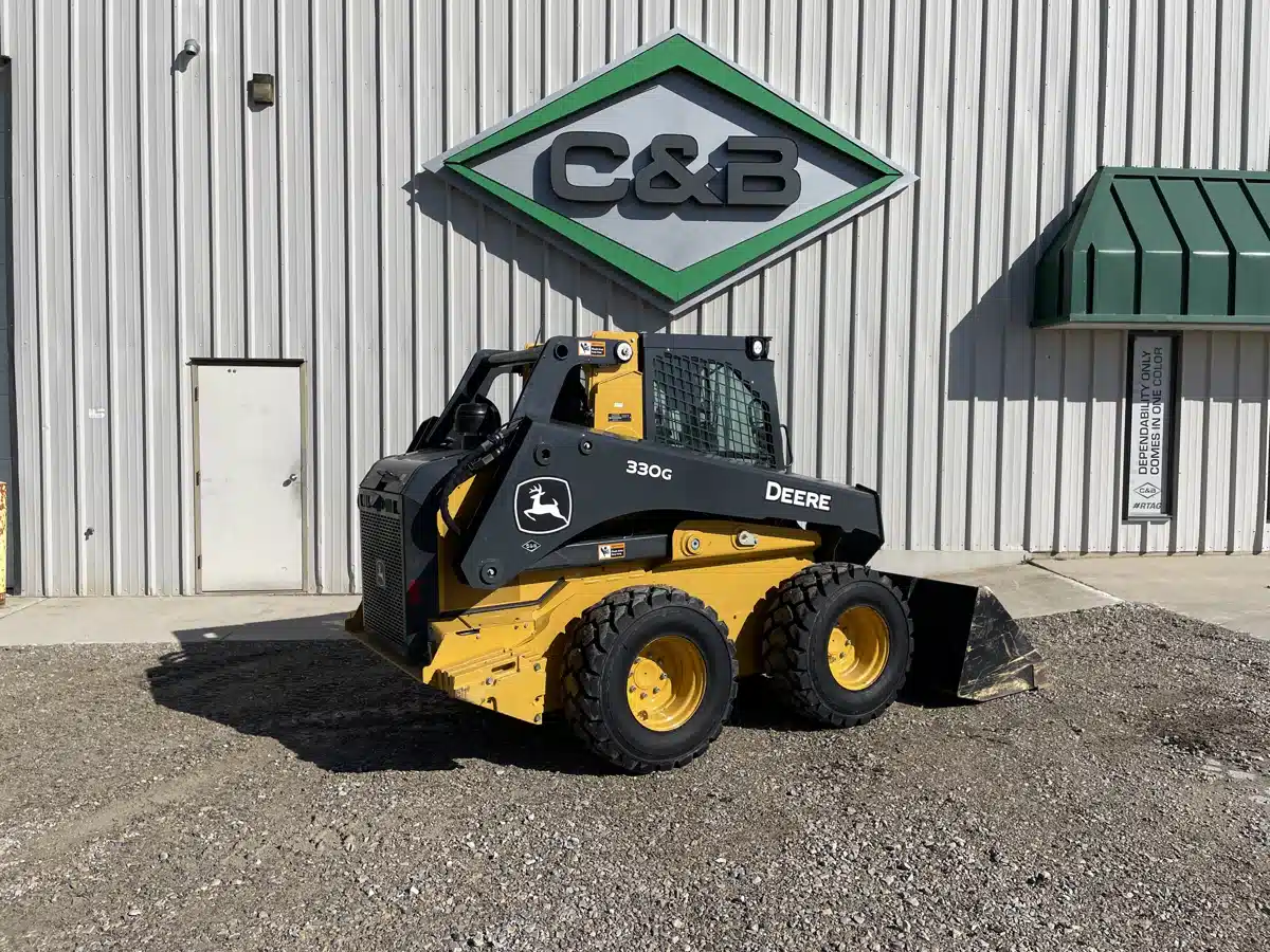 Gallery image 2 for Used 2023 John Deere 330G Skid Steer