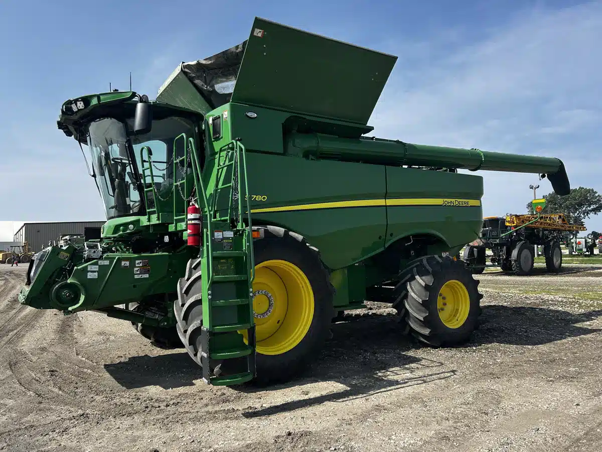 Gallery image 1 for Used 2023 John Deere S780 Combine