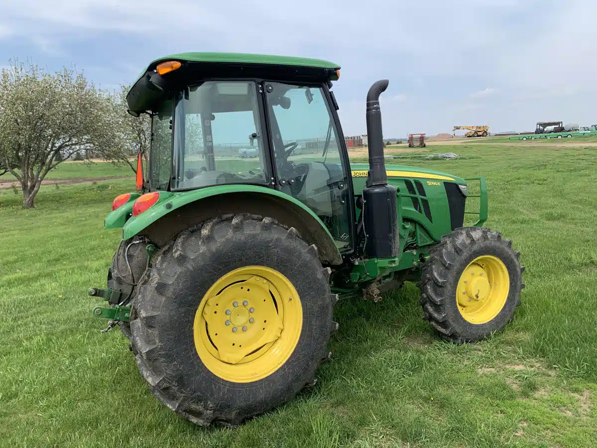 Gallery image 2 for Used 2023 John Deere 5090E Tractor