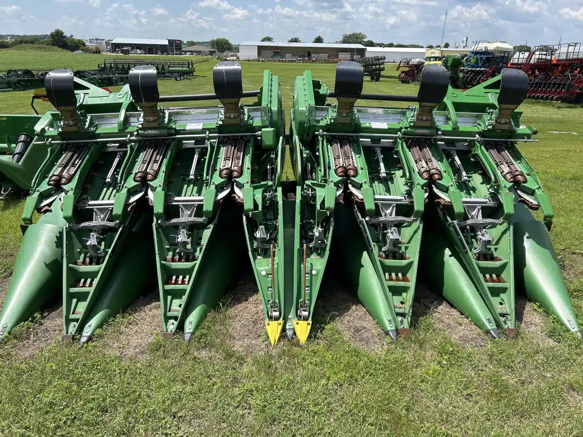Gallery image 1 for Used 2023 John Deere C12F Header - Row Crop