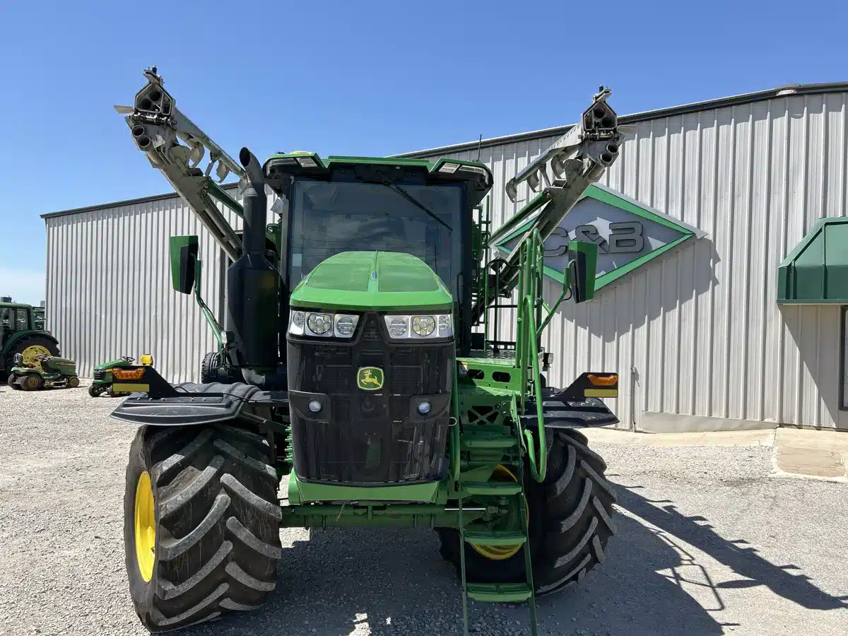 Gallery image 2 for Used 2023 John Deere 800R Anhydrous Applicator