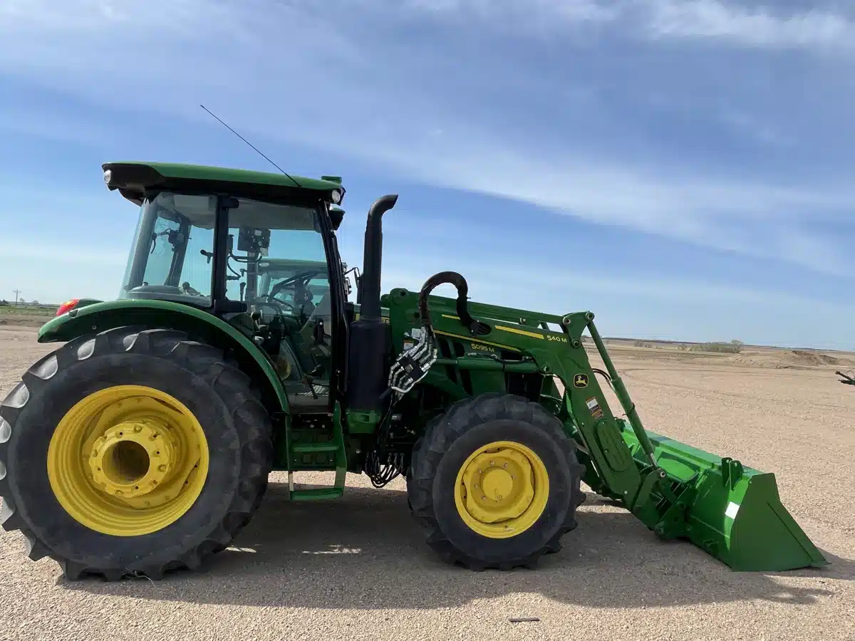 Gallery image 1 for Used 2023 John Deere 5095M Tractor