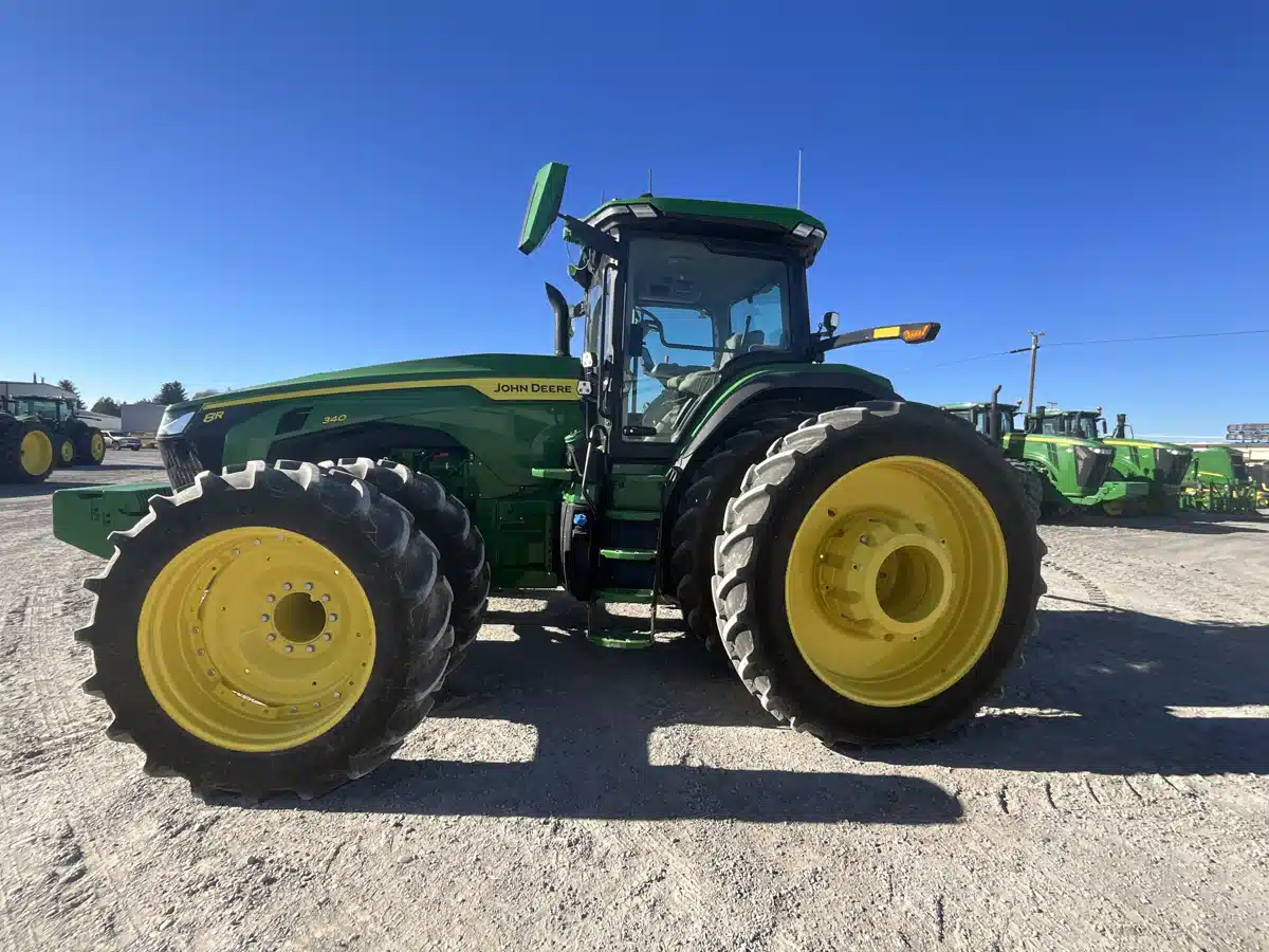 Gallery image 2 for Used 2023 John Deere 8R 340 Tractor