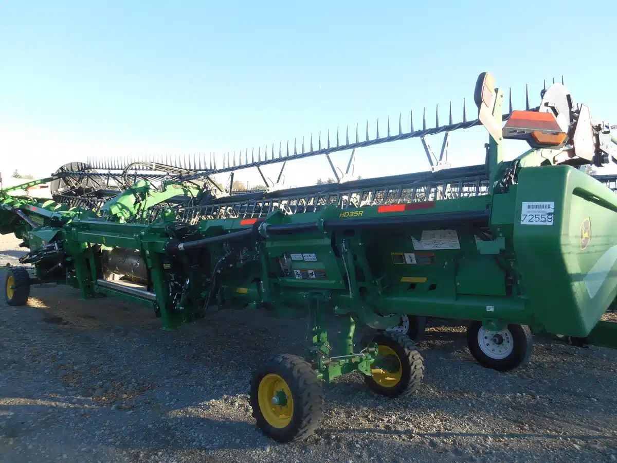 Gallery image 2 for Used 2023 John Deere HD35R Header Combine