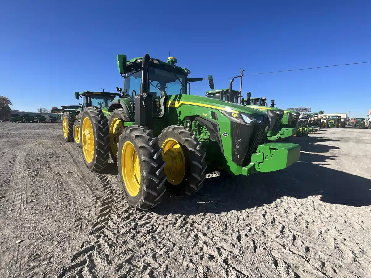 Gallery image 2 for Used 2023 John Deere 8R 340 Tractor