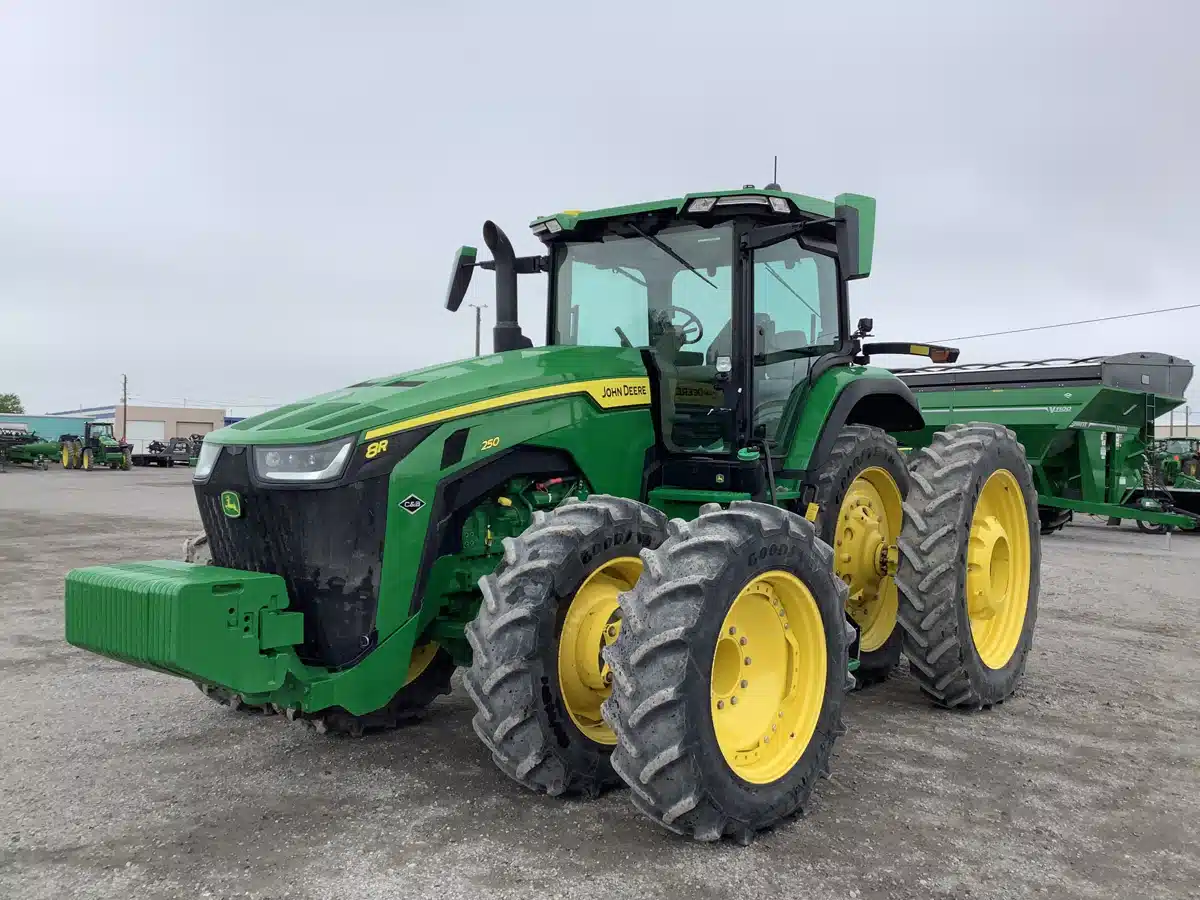 Gallery image 1 for Used 2021 John Deere 8R 250 Tractor