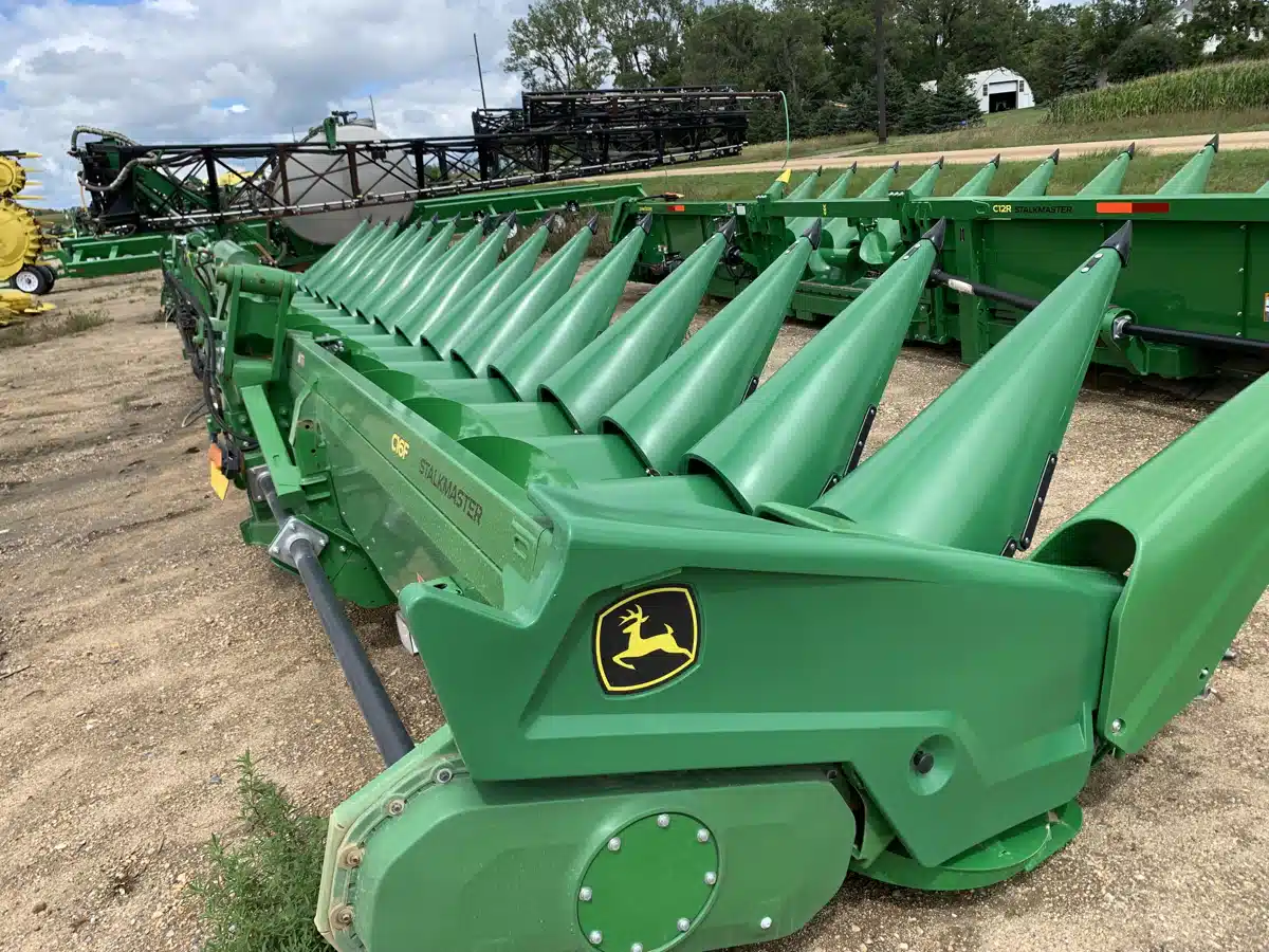 Gallery image 1 for Used 2023 John Deere C16F Header - Row Crop