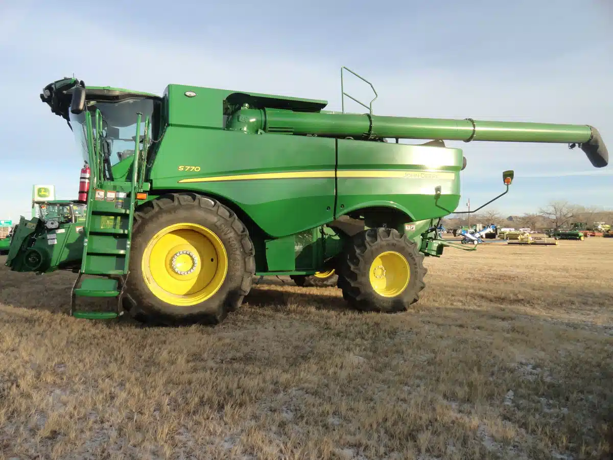 Gallery image 2 for Used 2023 John Deere S770 Combine