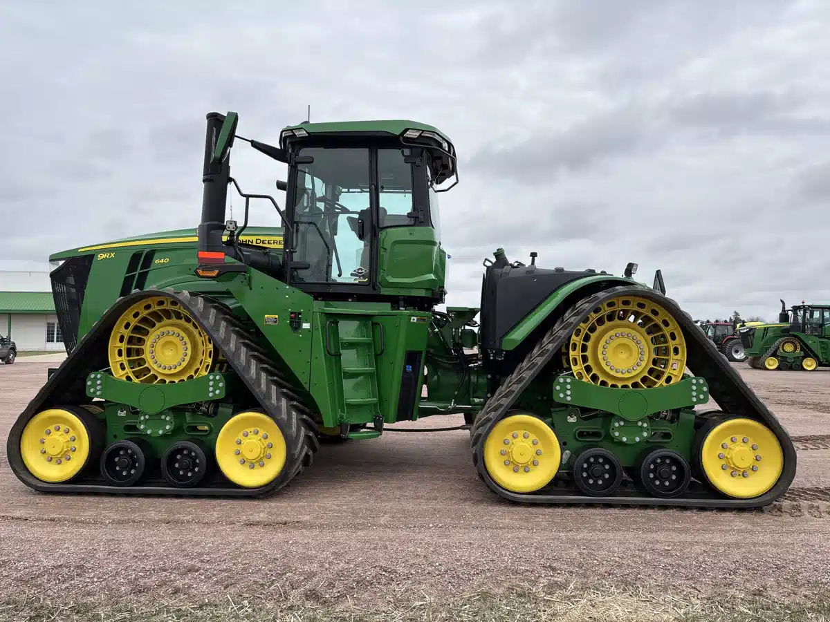 Gallery image 2 for Used 2023 John Deere 9RX 640 Tractor