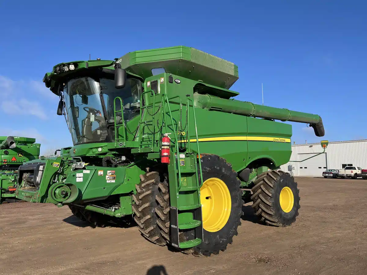 Gallery image 1 for Used 2023 John Deere S770 Combine