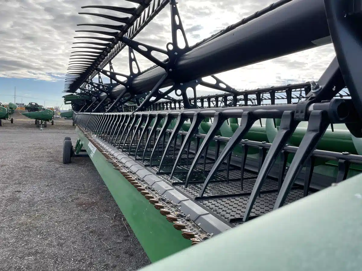 Gallery image 2 for Used 2023 John Deere HD50R Header Combine