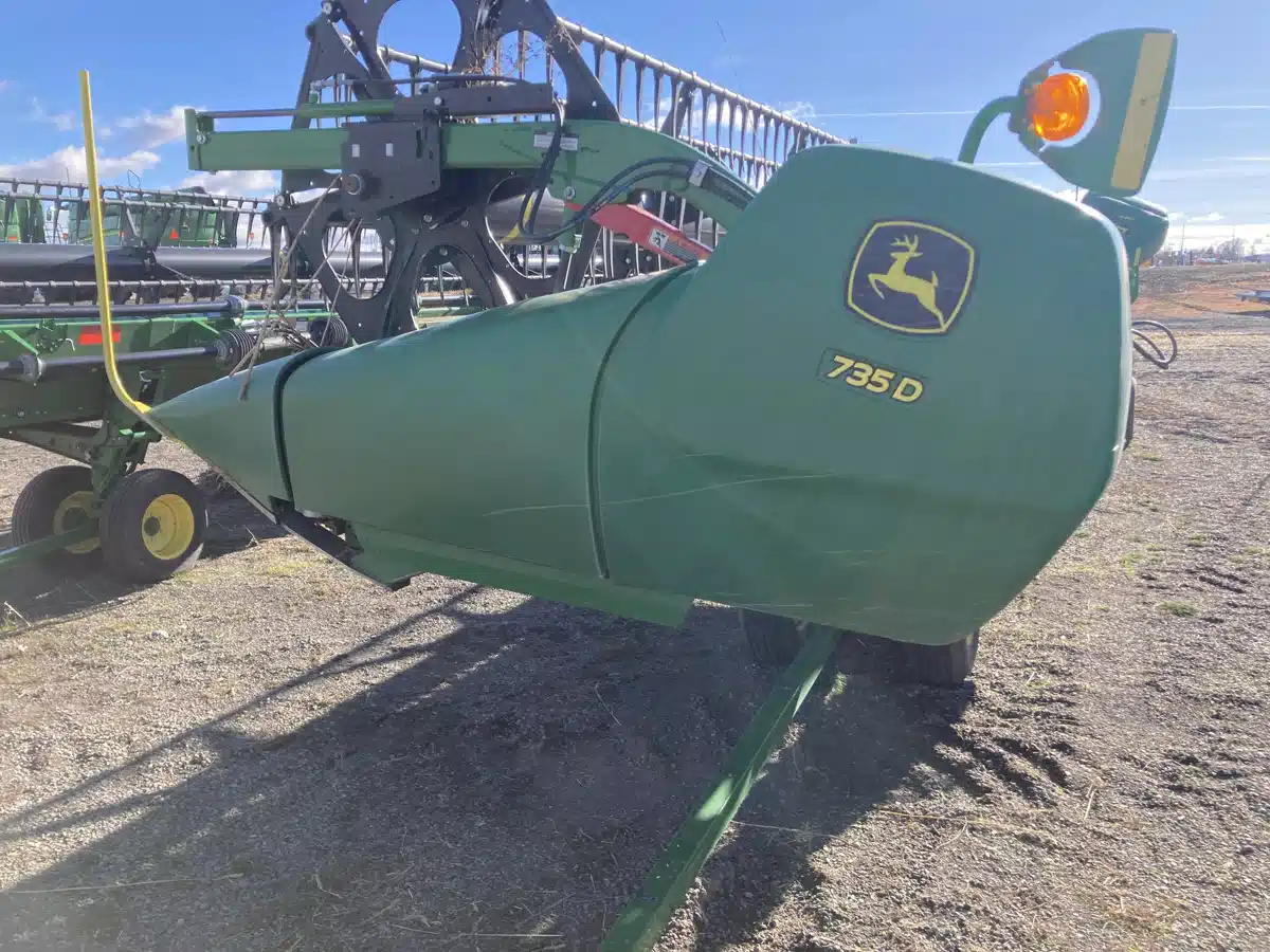 Gallery image 1 for Used 2023 John Deere 735FD Header - Draper