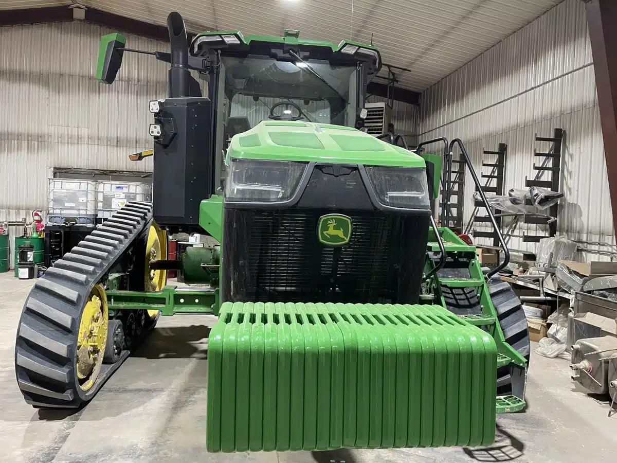 Gallery image 2 for Used 2021 John Deere 8RT 370 Tractor