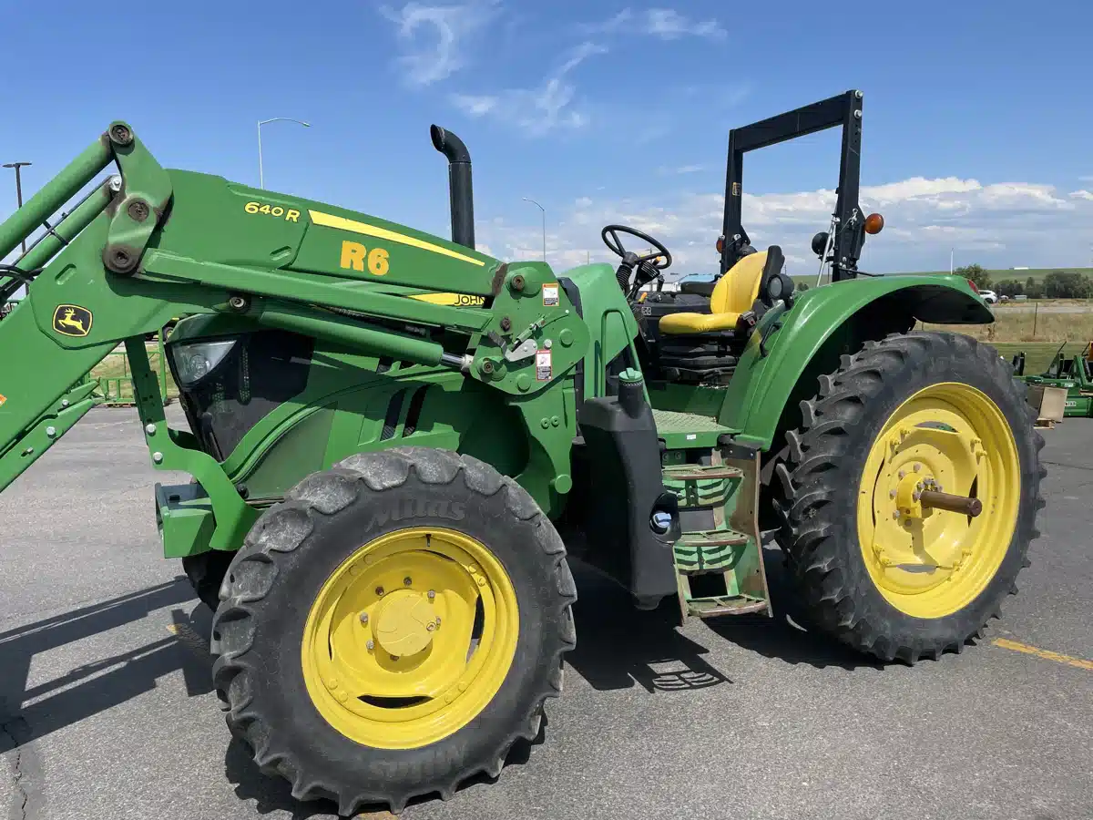 Gallery image 1 for Used 2018 John Deere 6110M Tractor