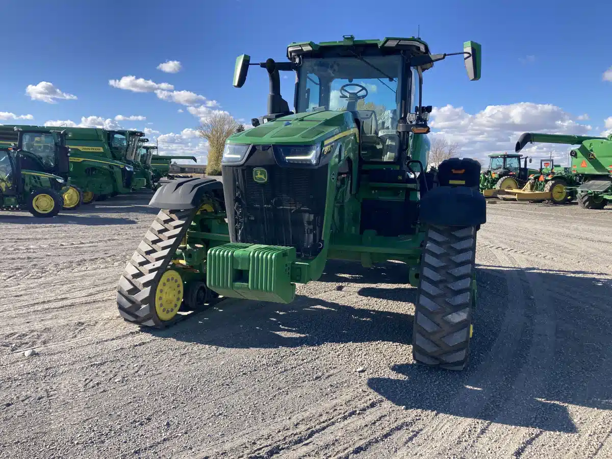 Gallery image 2 for Used 2023 John Deere 8R 370 Tractor