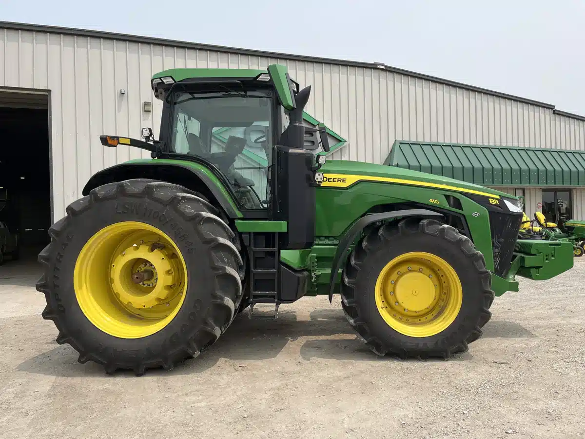 Gallery image 2 for Used 2023 John Deere 8R 410 Tractor