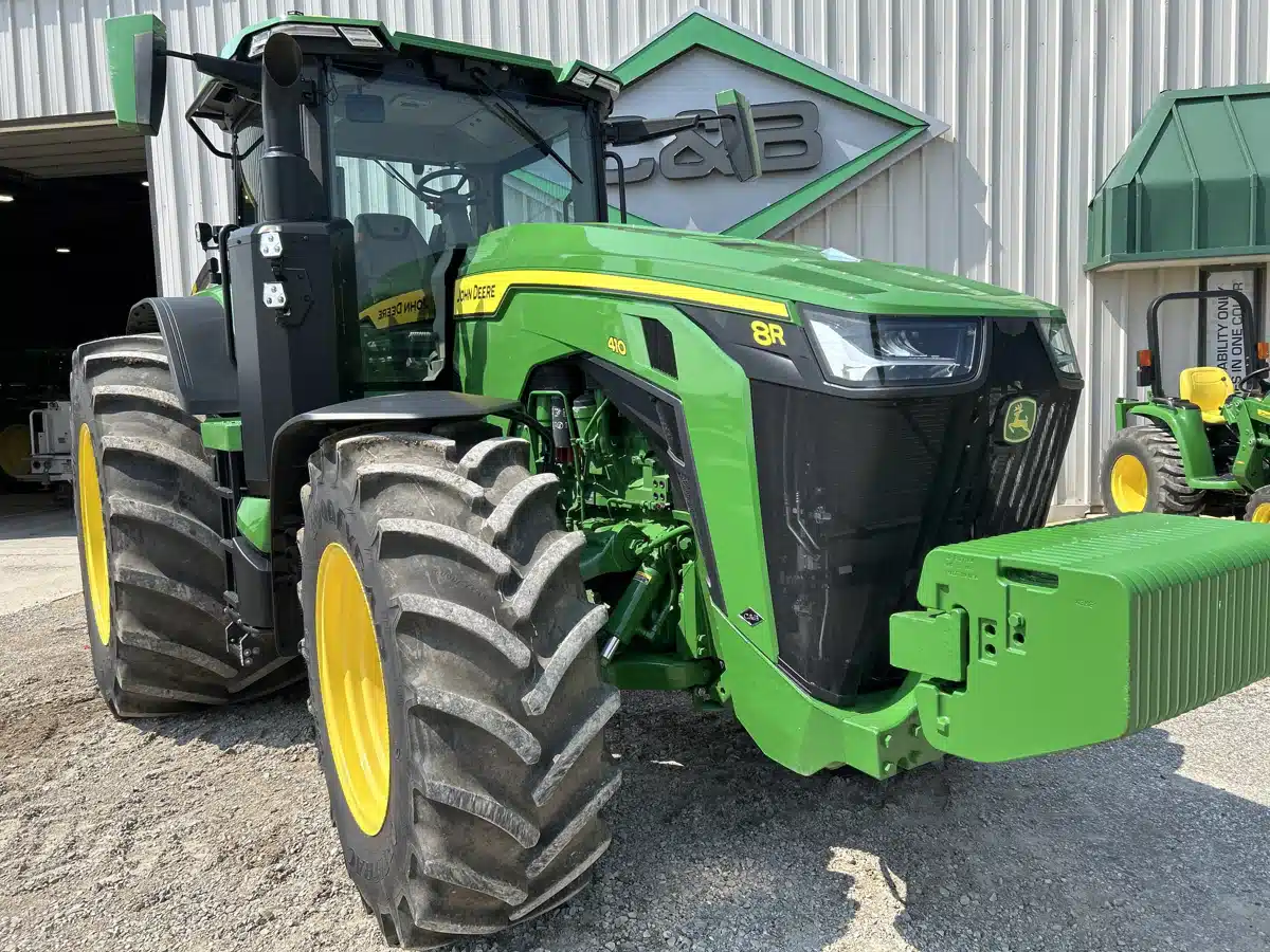 Gallery image 2 for Used 2023 John Deere 8R 410 Tractor