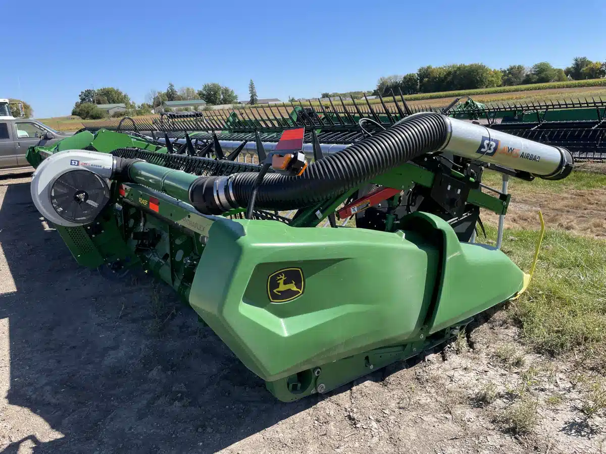 Gallery image 2 for 2023 John Deere RD45F Header - Flex