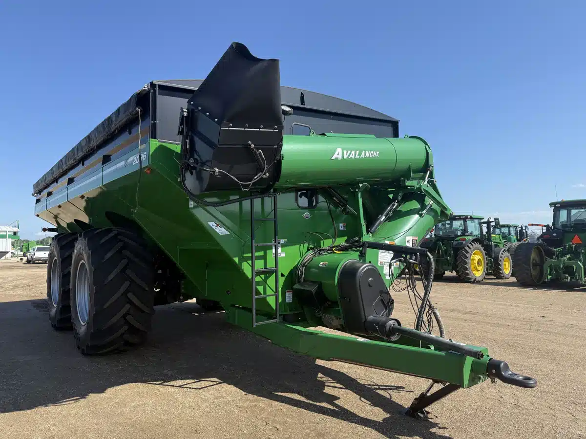 Gallery image 1 for Used 2019 Brent 2096 Grain Cart