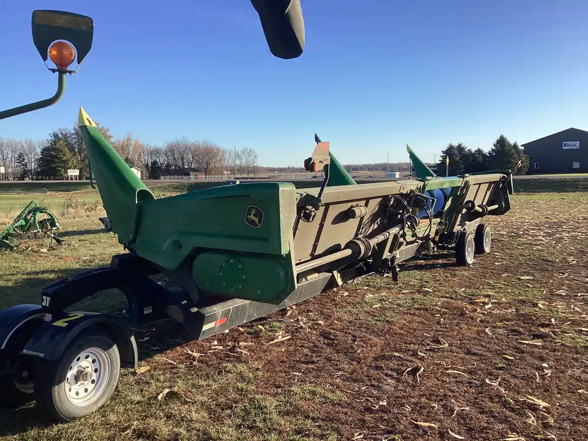 Gallery image 1 for Used 2022 John Deere C12R Header - Row Crop