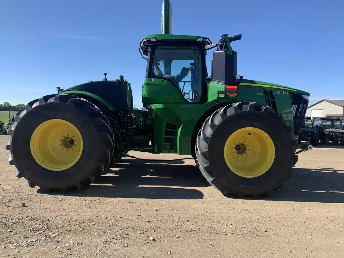 Gallery image 2 for Used 2023 John Deere 9R 540 Tractor