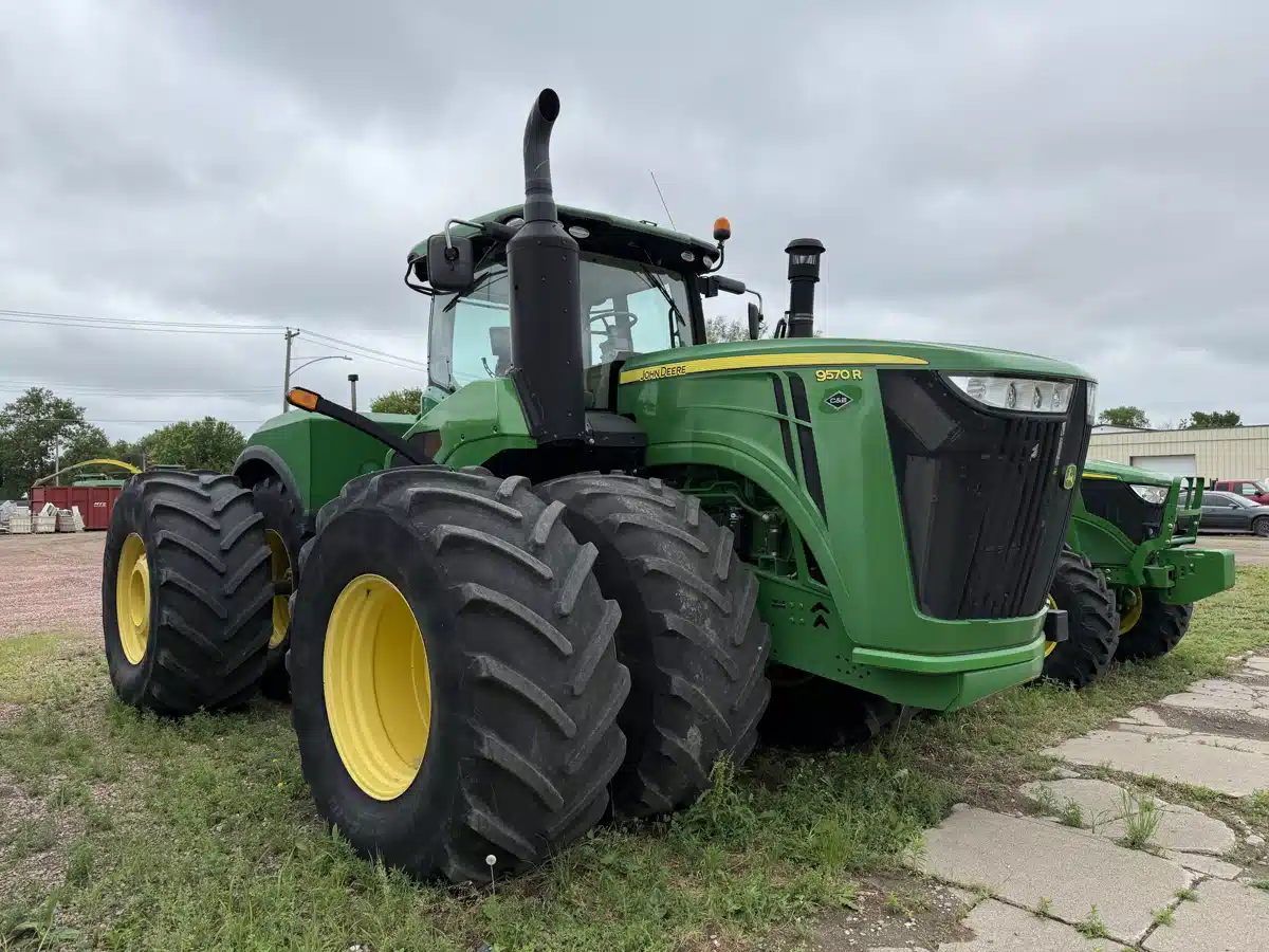 Gallery image 1 for Used 2015 John Deere 9570R Tractor