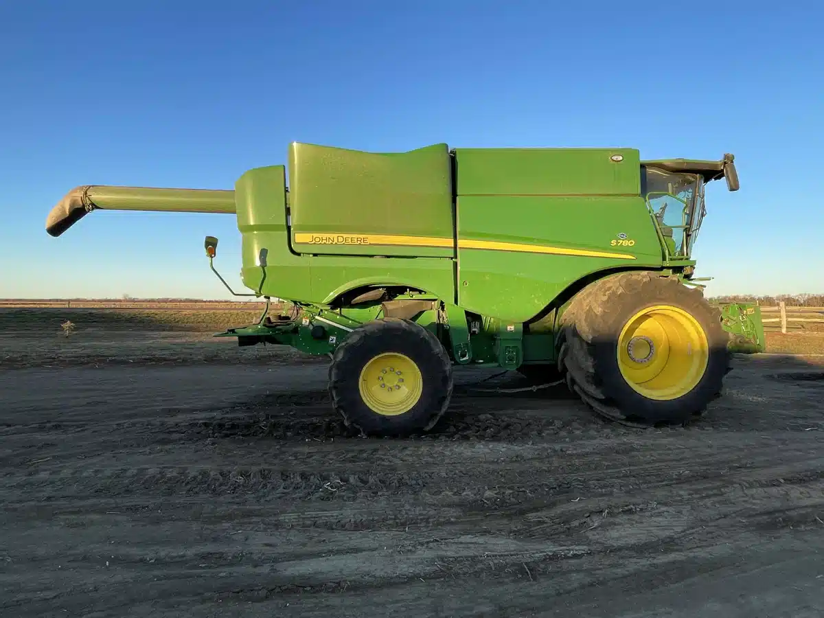 Gallery image 2 for Used 2023 John Deere S780 Combine