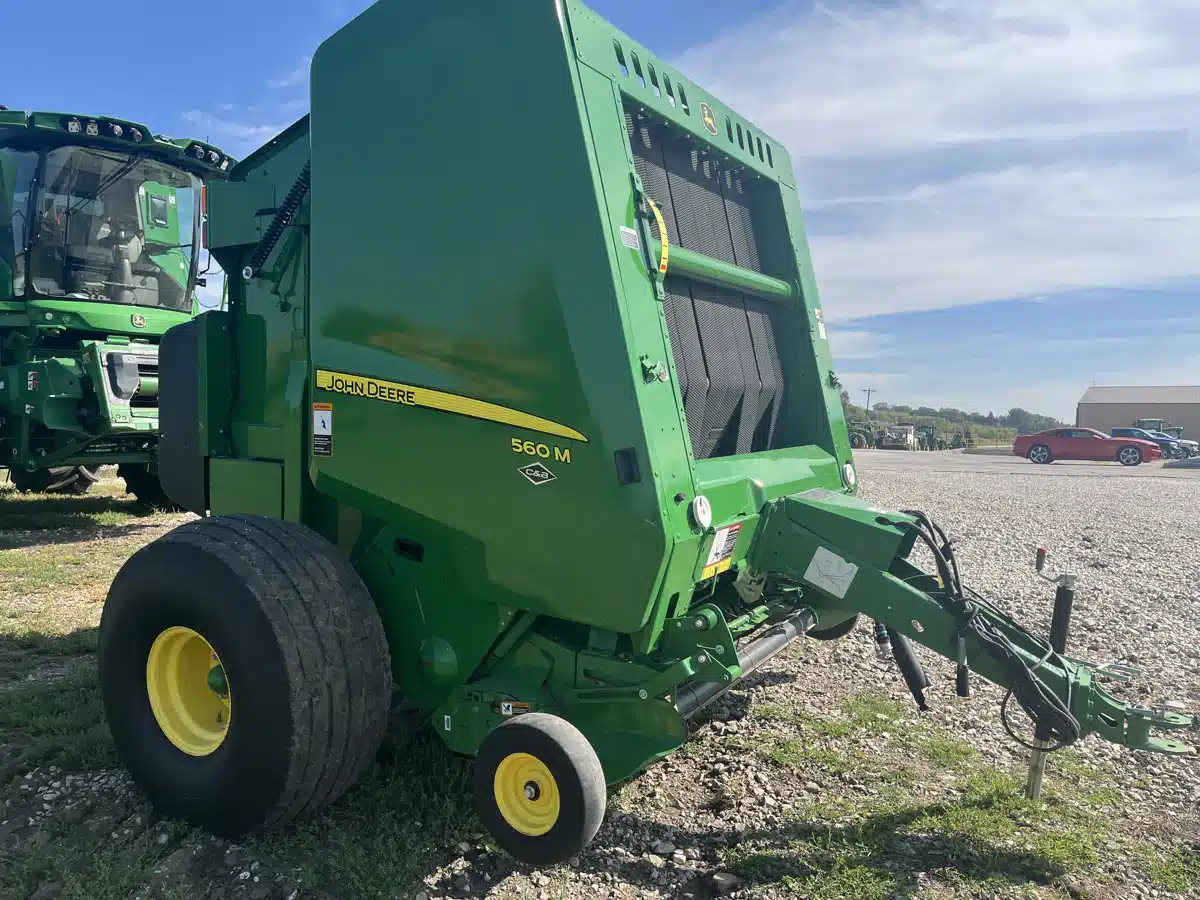 Gallery image 2 for Used 2020 John Deere 560M Round Baler