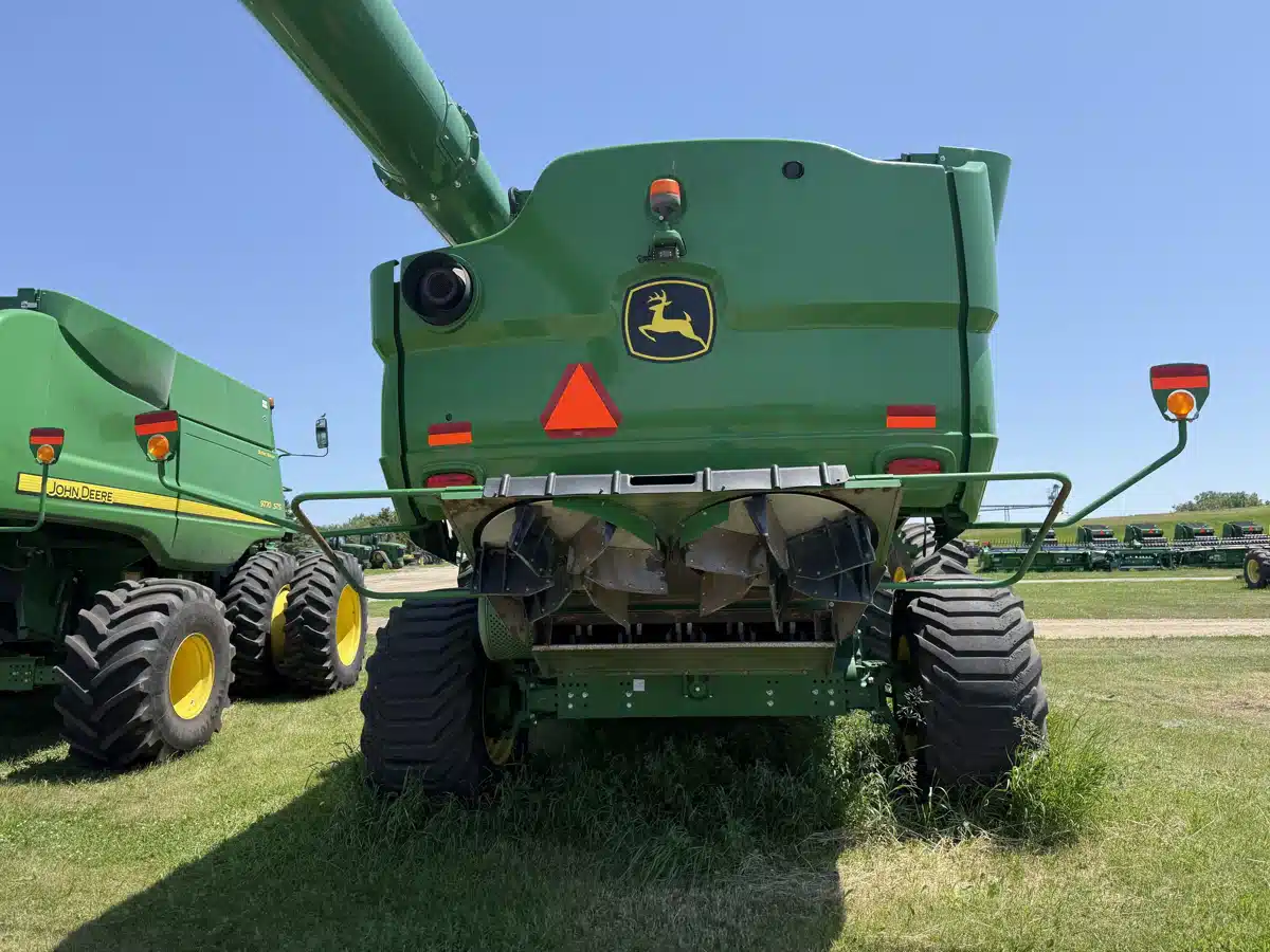 Gallery image 2 for Used 2019 John Deere S780 Combine