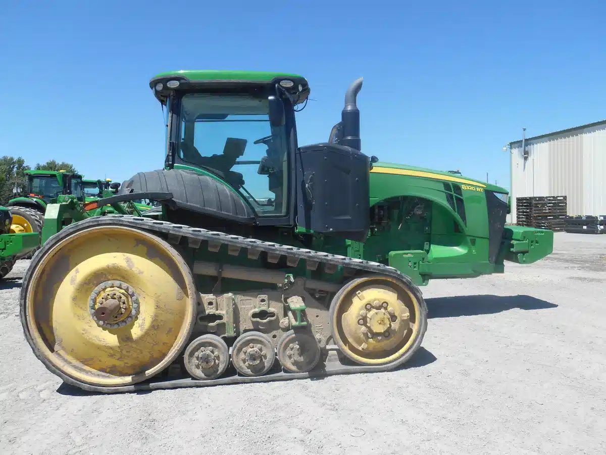Gallery image 2 for Used 2015 John Deere 8320RT Tractor
