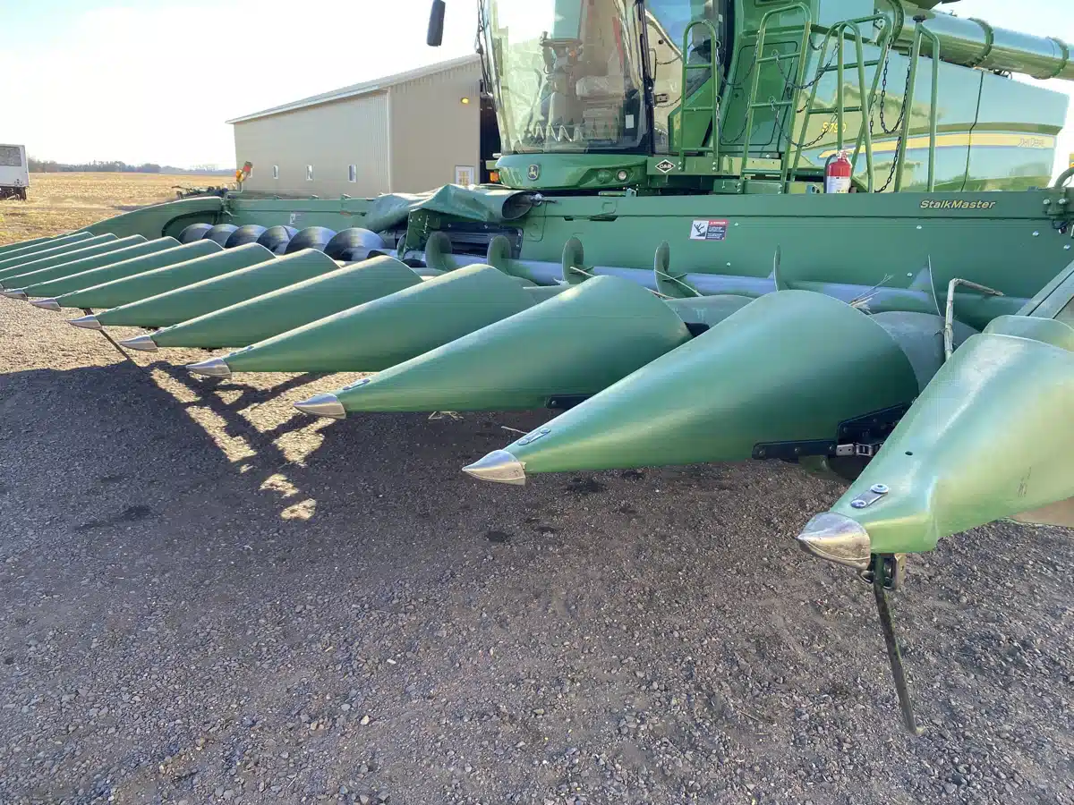 Gallery image 2 for Used 2019 John Deere 712C Header - Row Crop