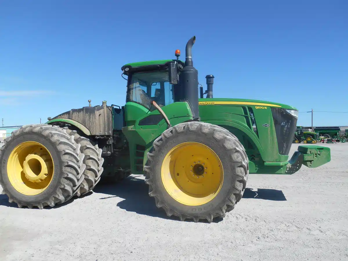 Gallery image 2 for Used 2021 John Deere 9570R Tractor