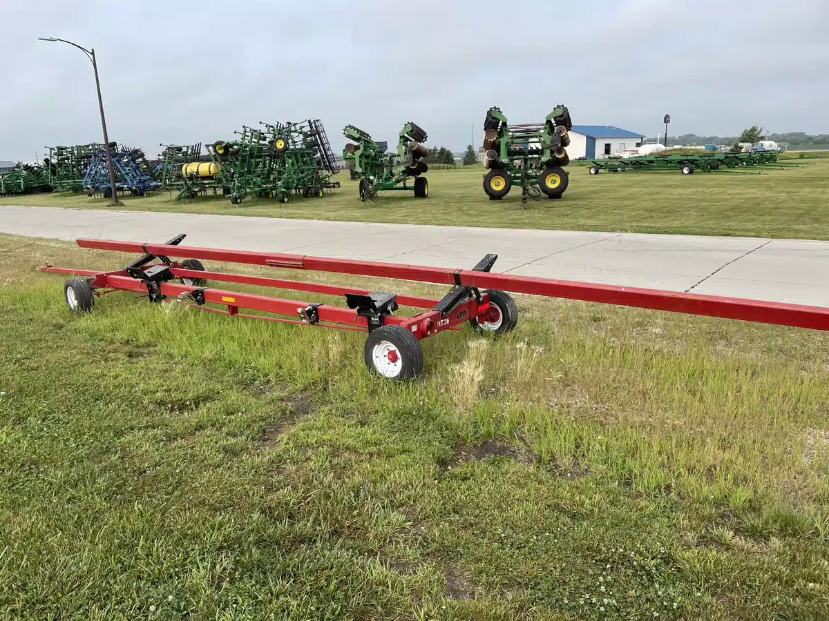 Gallery image 1 for Used Unverferth HT36 Header Cart