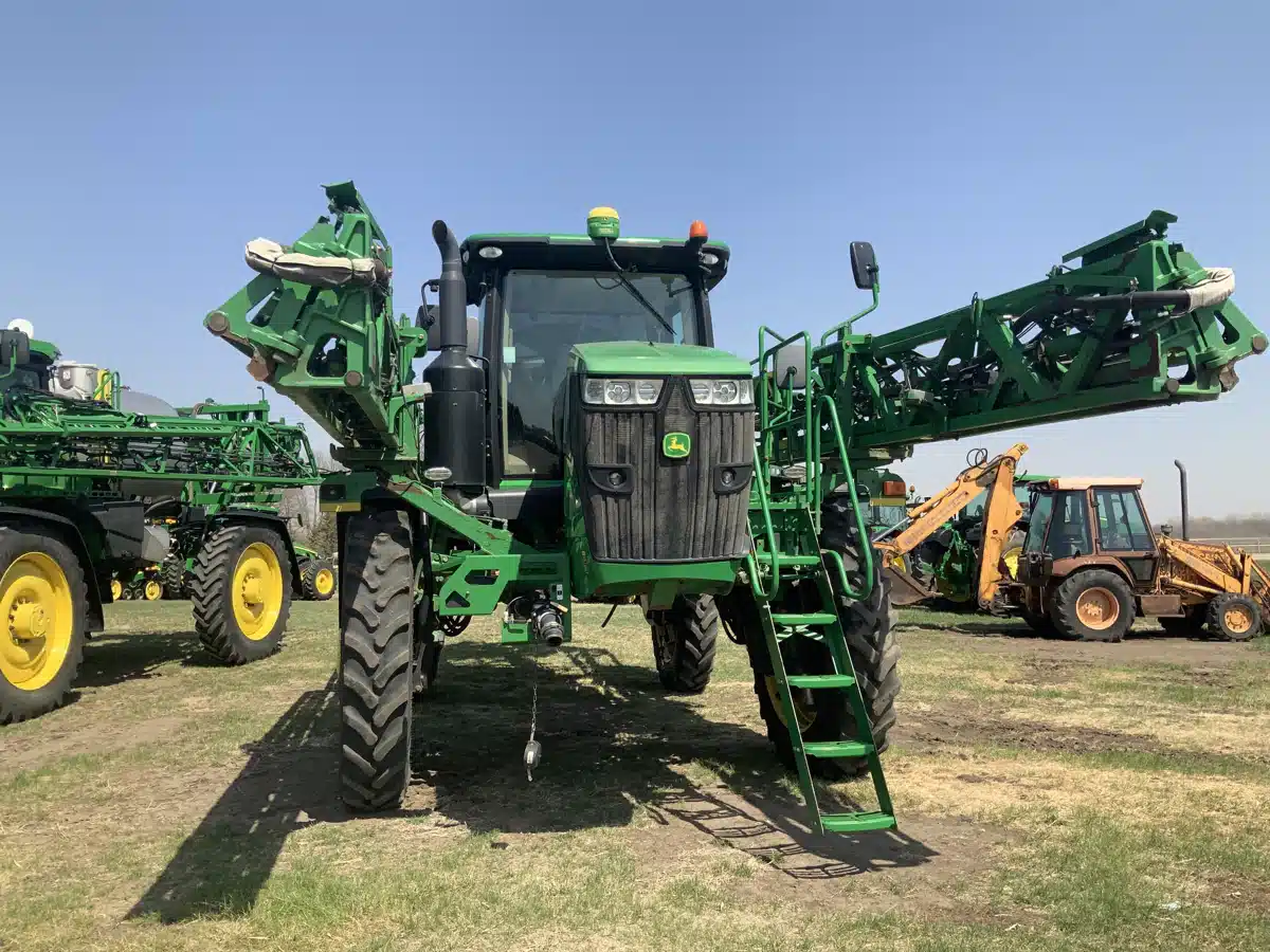 Gallery image 2 for Used 2016 John Deere R4045 Sprayer - Self Propelled