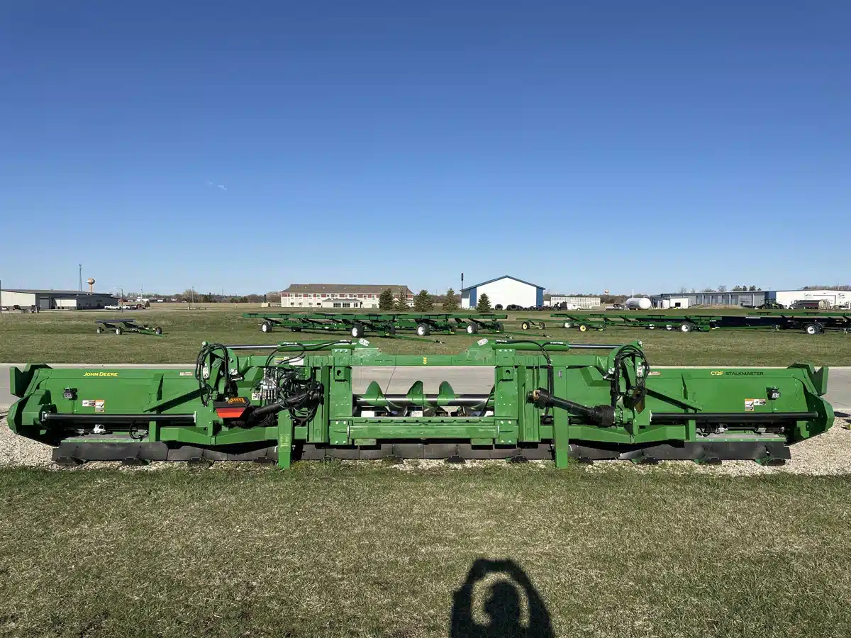 Gallery image 1 for Used 2023 John Deere C12F Header - Row Crop