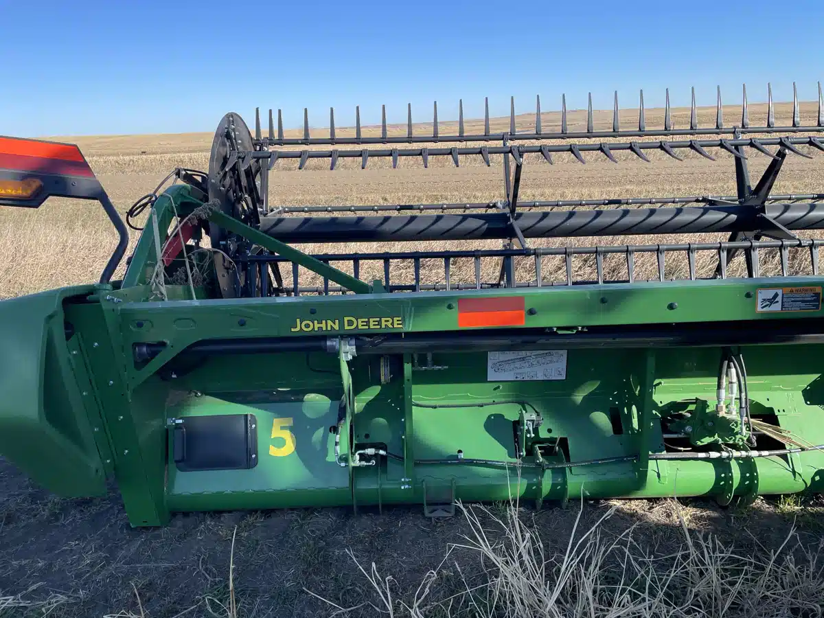 Gallery image 2 for Used 2023 John Deere RD40F Header - Flex