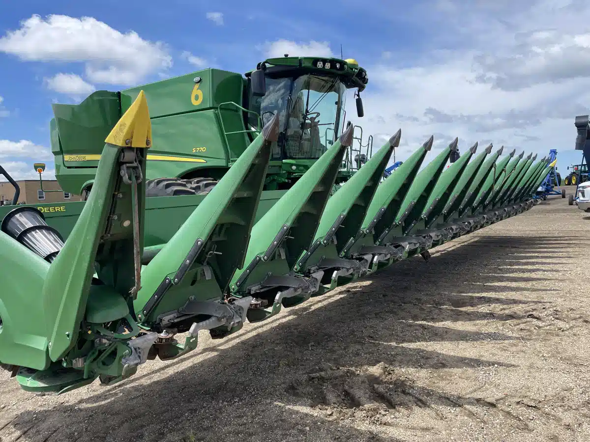 Gallery image 2 for Used 2021 John Deere C16R Header - Row Crop
